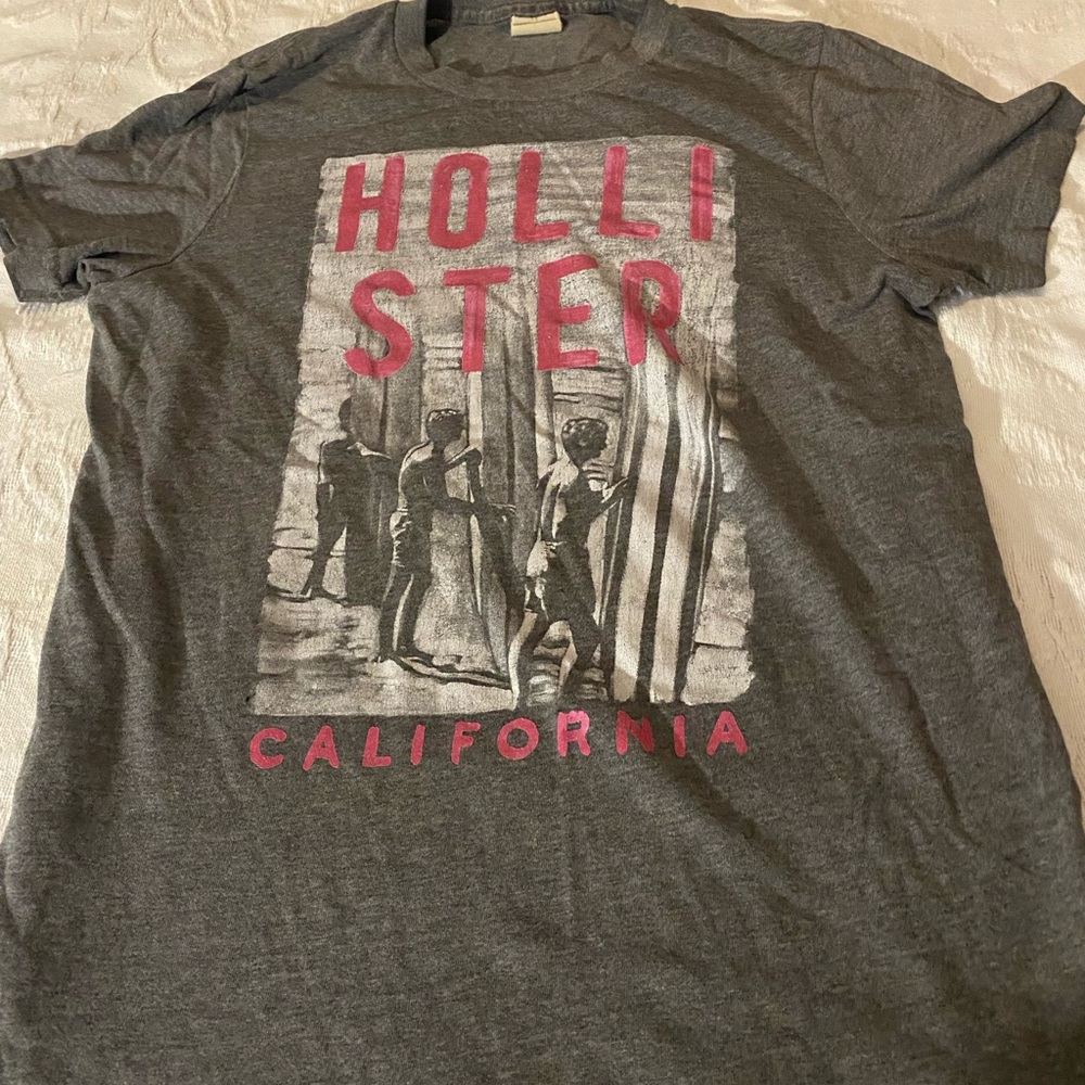 Medium Hollister T-shirt